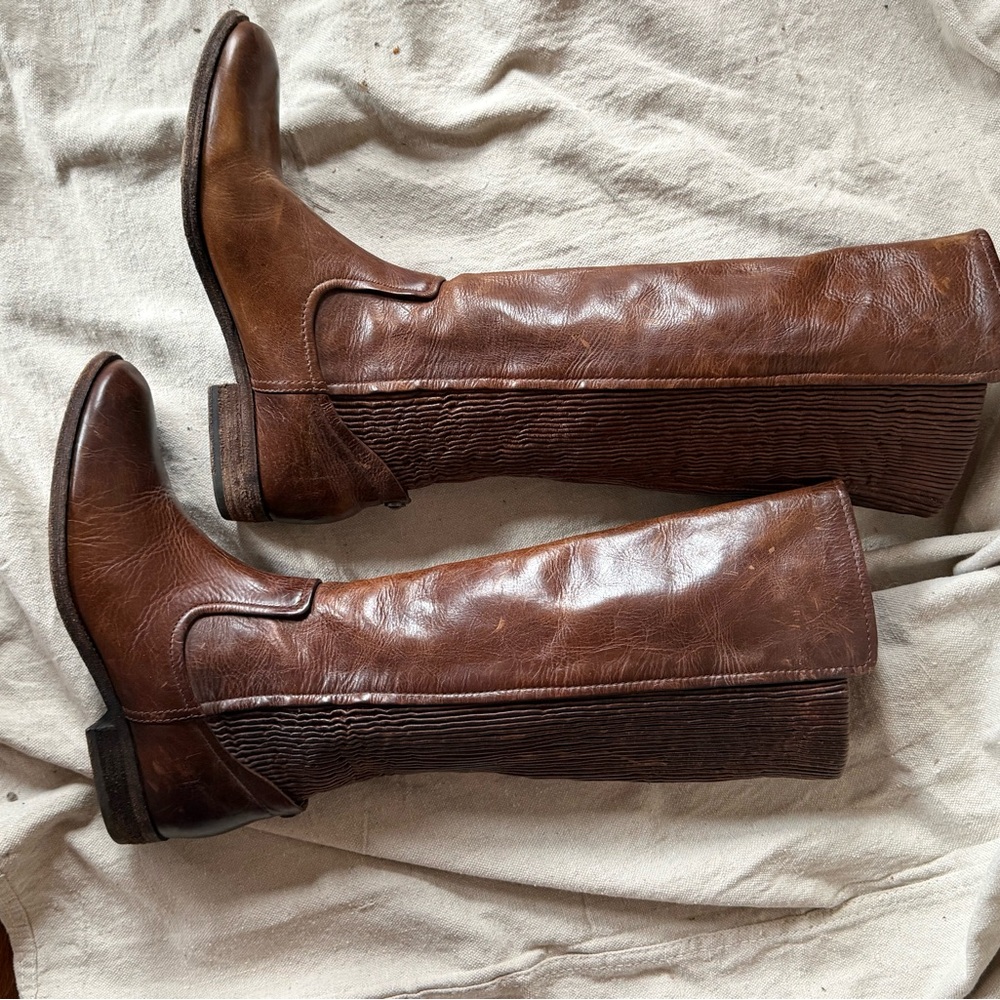 Frye Cognac Leather Knee High Pull on Boot -Woman’s 8.5 - Picture 5 of 7